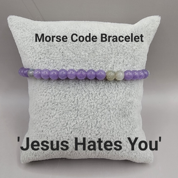 Inappropriate bracelets - Picture 2 of 8